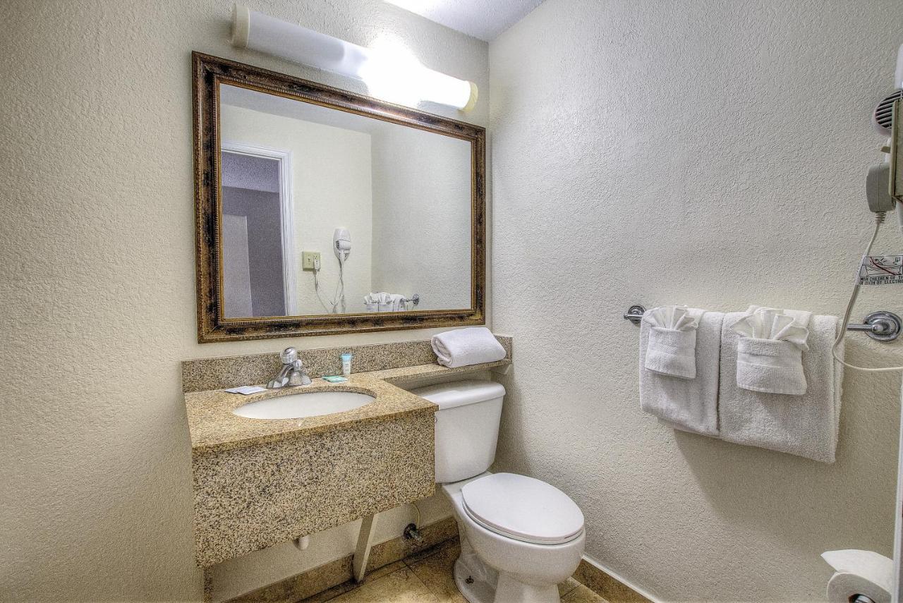 La Bella Oceanfront Inn - Daytona Дейтона-Бич Экстерьер фото